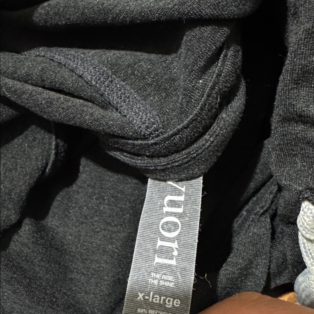 Vuori Halo Essential Hoodie Women's Large Gray Heather Pullover Stretch Cropped - Picture 6 of 6
